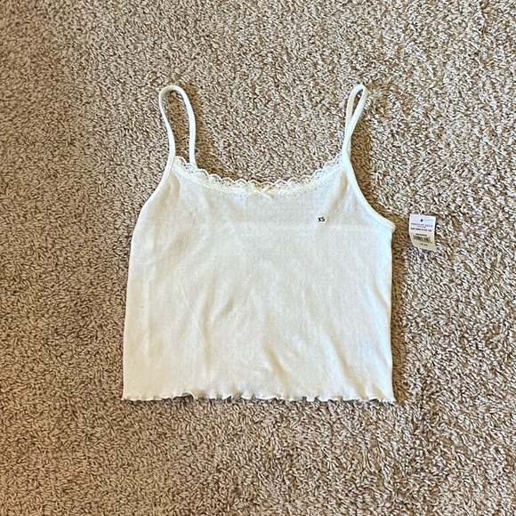 American Eagle Outfitters Tops - NWT american eagle tank